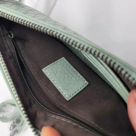 JOY Susan Crossbody Clutch Phyton Print Bag Seafoam Green Zip Pockets Rectangula - Picture 4 of 13